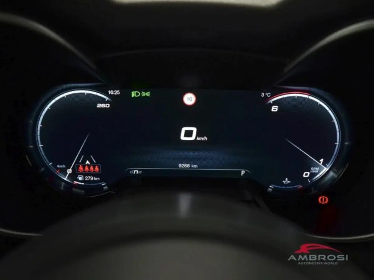 Alfa Romeo Stelvio usata a Perugia (13)