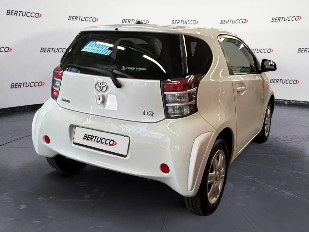 Toyota iQ usata a Verona (4)