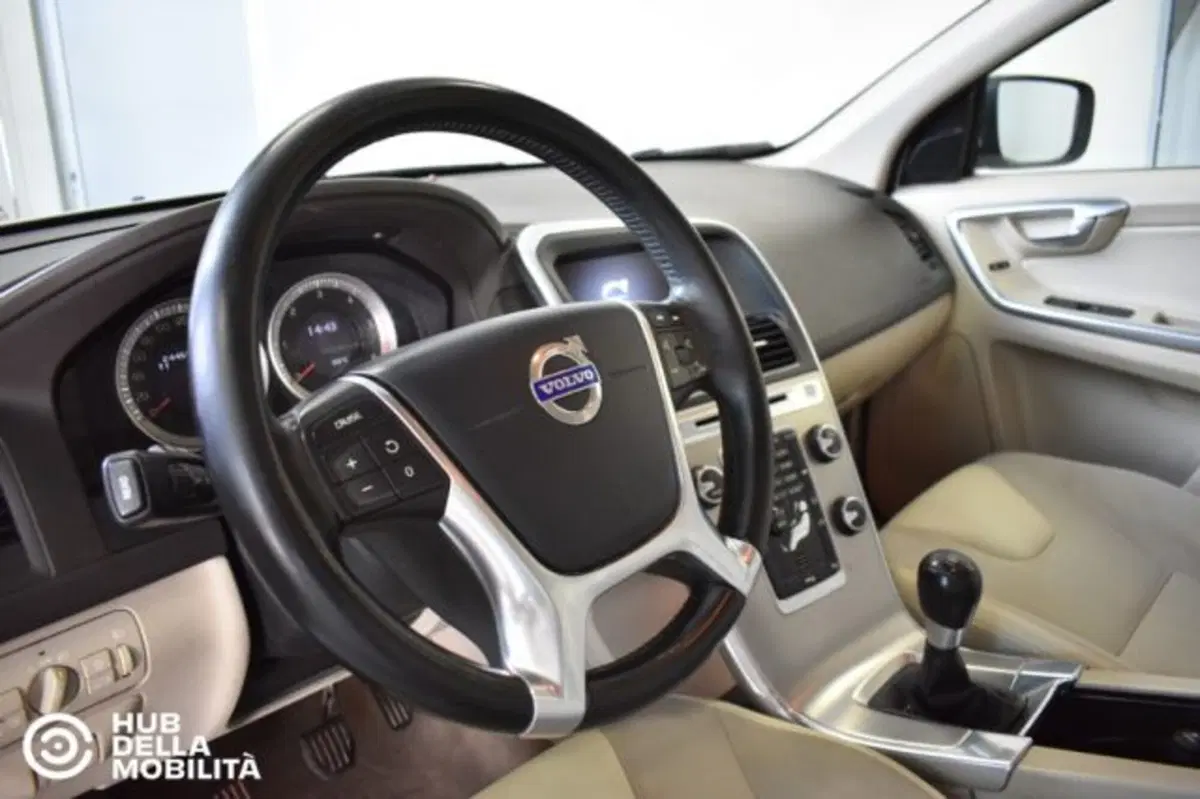 Volvo XC60 usata a Perugia (20)