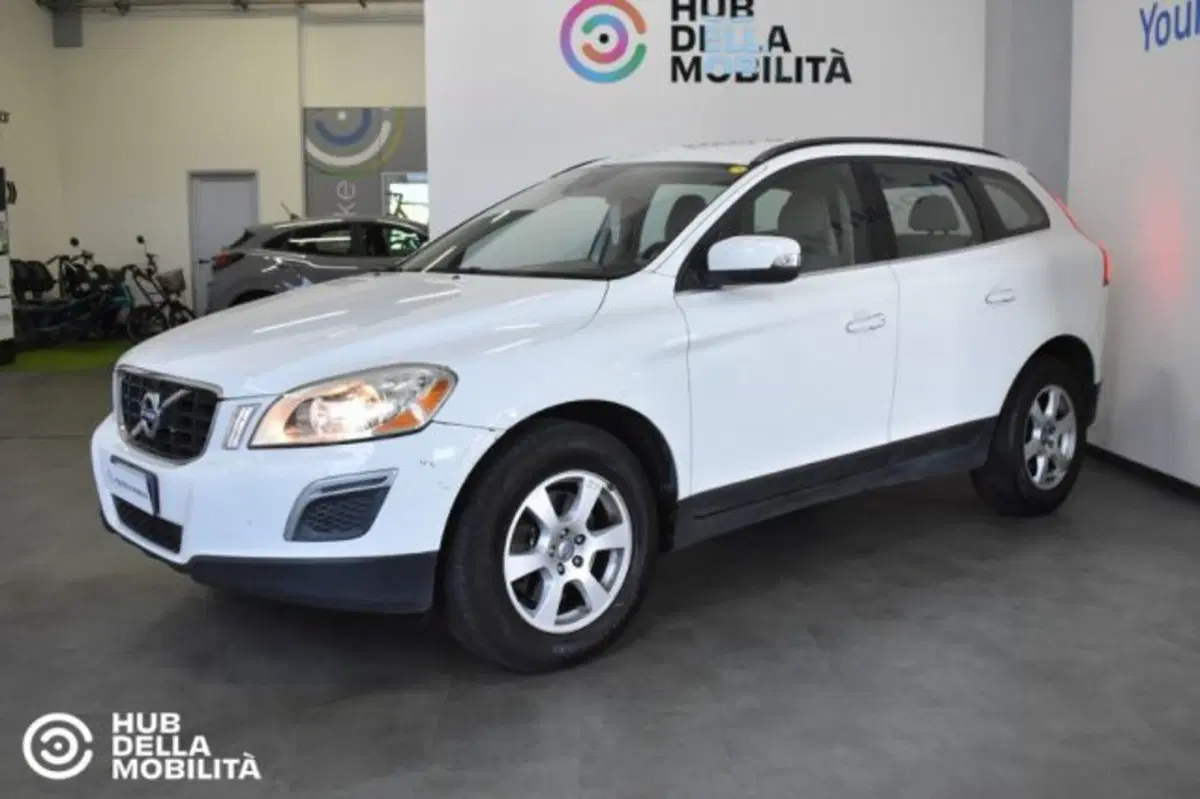 Volvo XC60 usata a Perugia (3)
