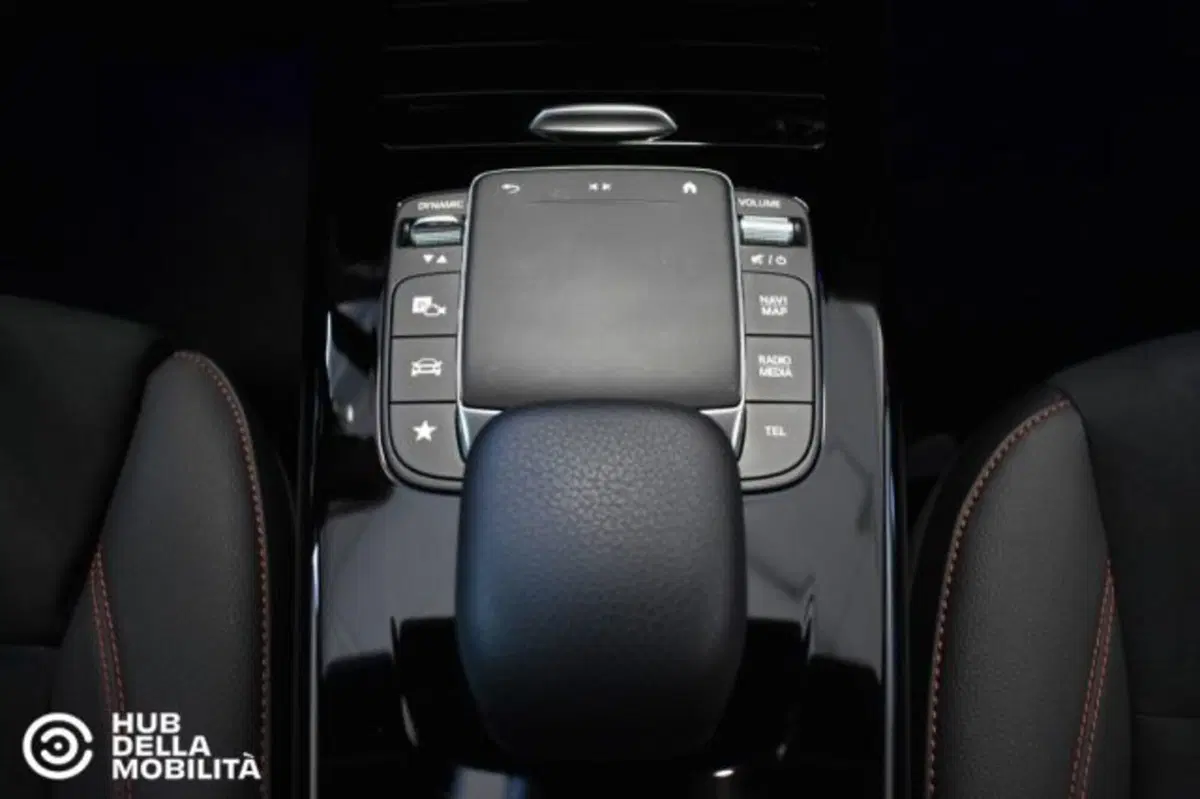 Mercedes-Benz CLA Shooting Brake usata a Perugia (12)