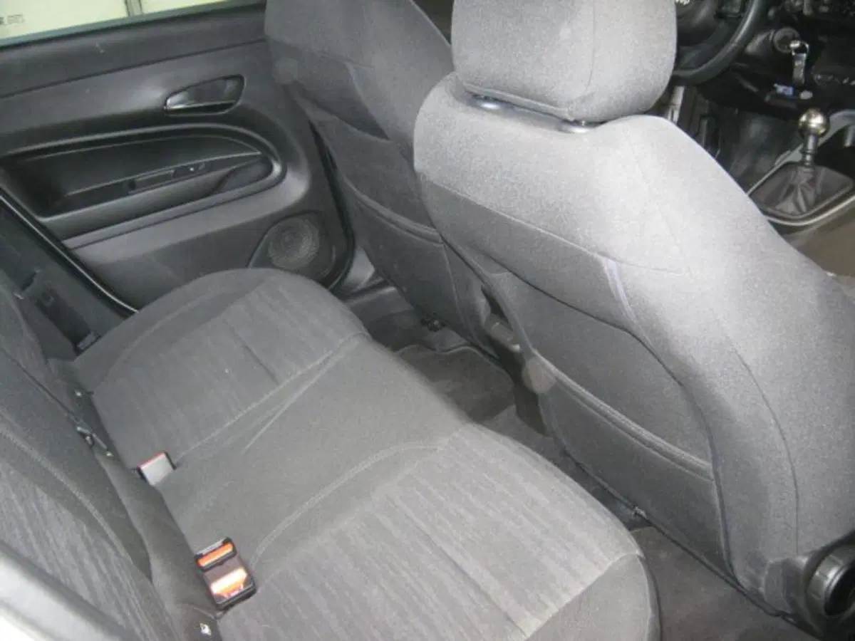 Jeep Avenger usata a Fermo (11)