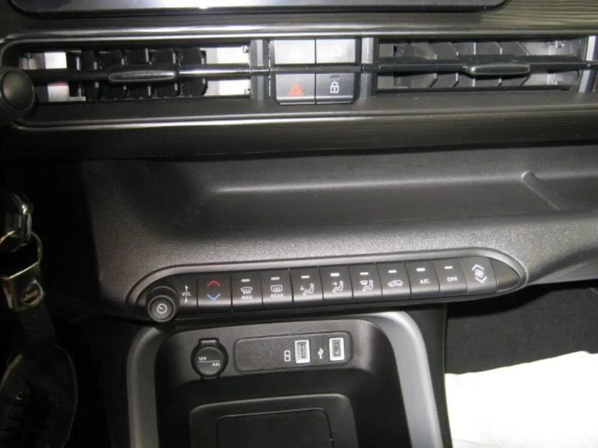 Jeep Avenger usata a Fermo (20)