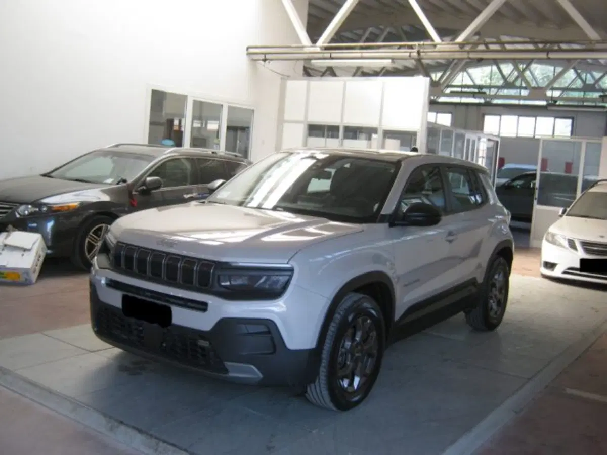 Jeep Avenger usata a Fermo (3)