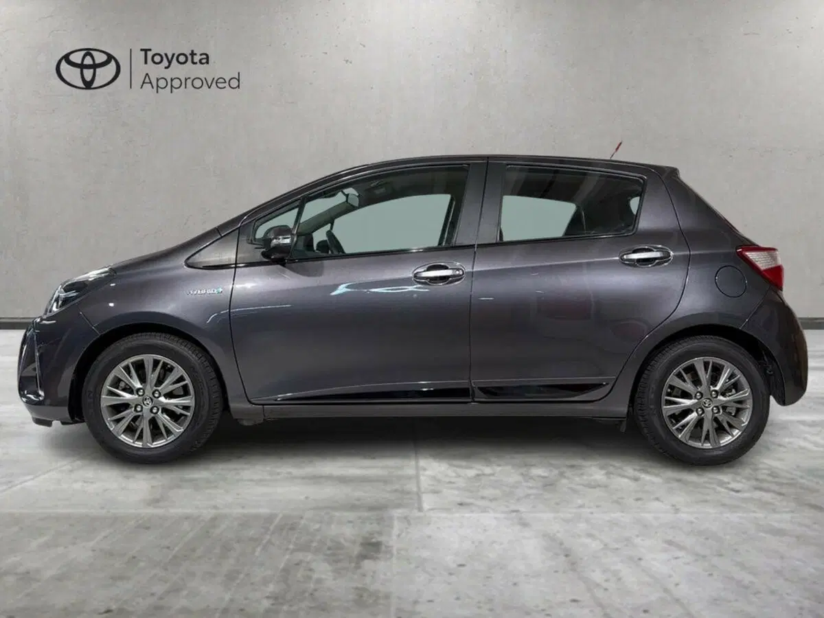 Toyota Yaris usata a Lecco (2)