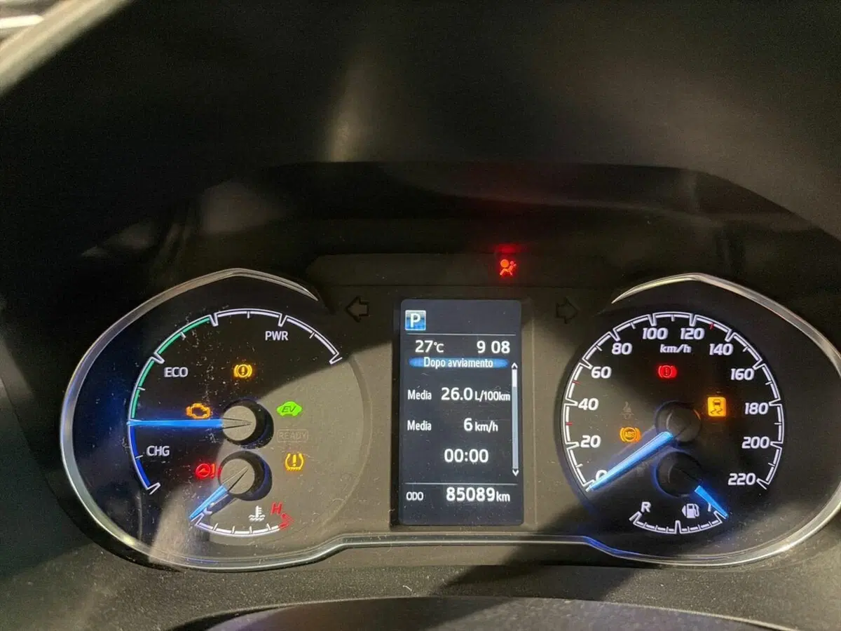 Toyota Yaris usata a Lecco (8)