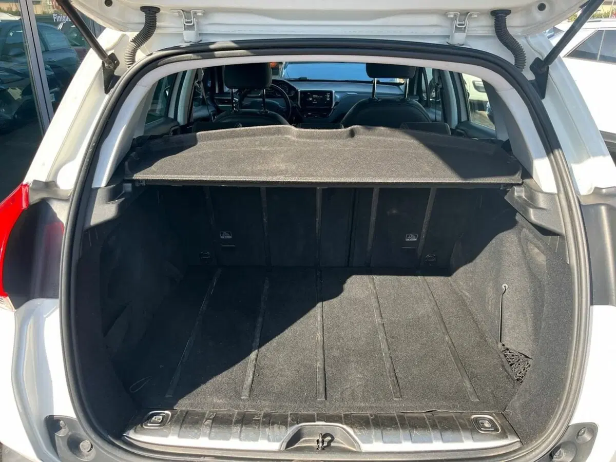 Peugeot 2008 usata a Sondrio (12)
