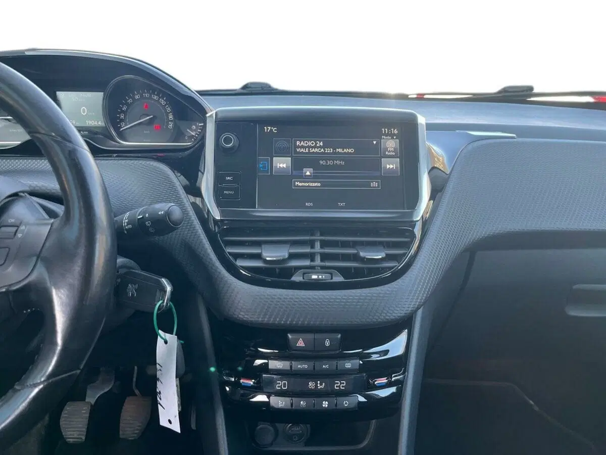 Peugeot 2008 usata a Sondrio (13)