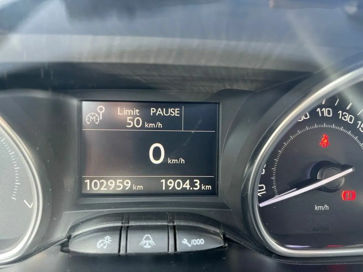 Peugeot 2008 usata a Sondrio (9)