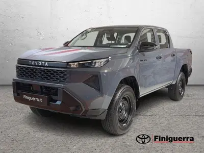 Toyota Hilux 2.8 d-4d 48V double cab Hilux auto nuova a Civate
