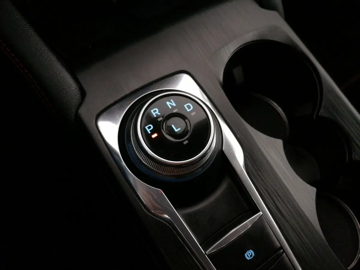 Ford Kuga usata a Roma (14)