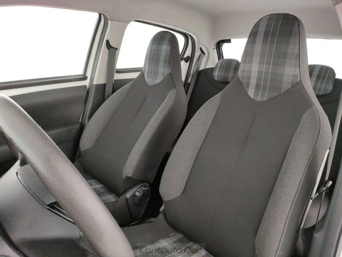 Peugeot 108 usata a Caserta (17)