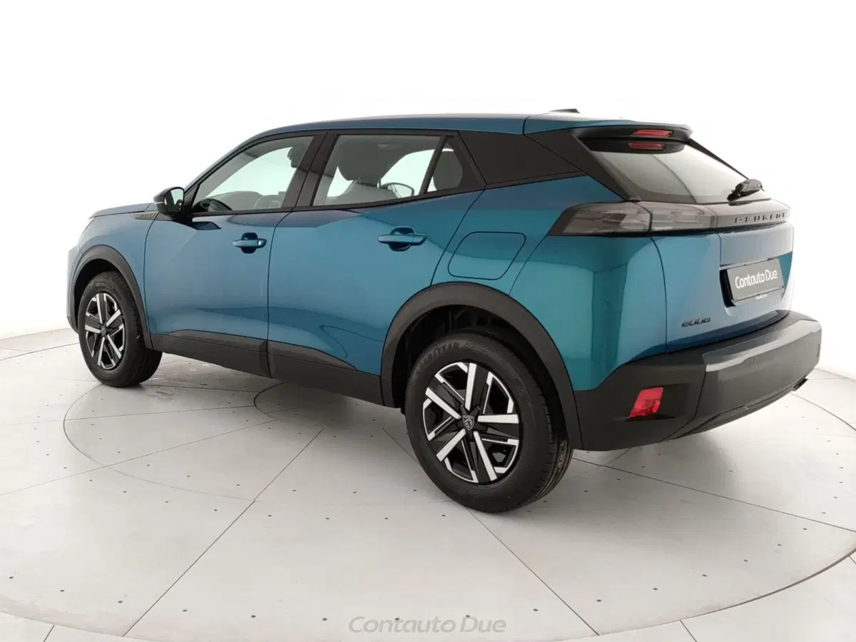 Peugeot 2008 nuova a Caserta (7)