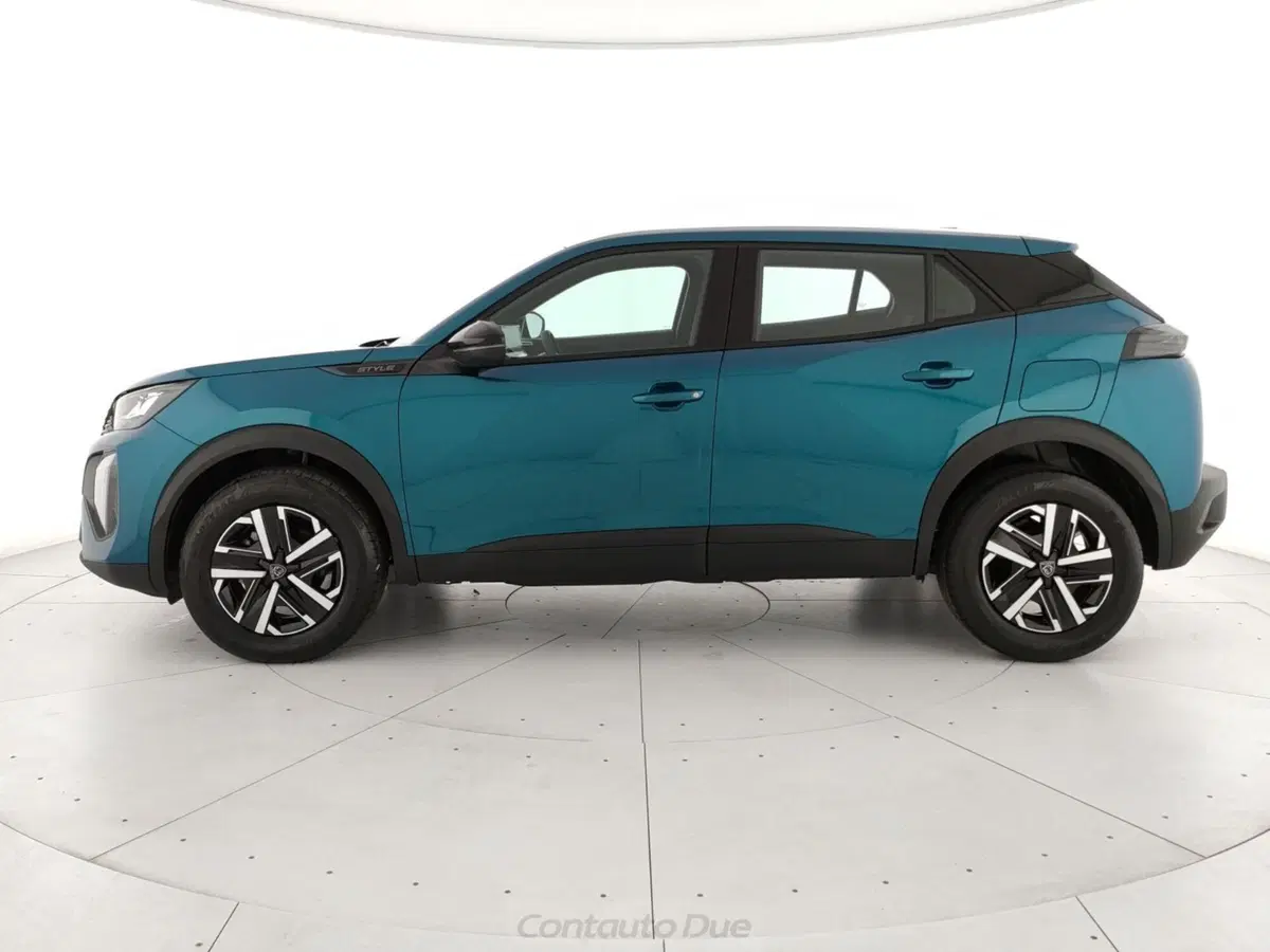 Peugeot 2008 nuova a Caserta (8)