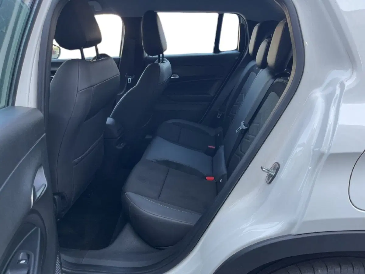 Jeep Avenger usata a Torino (9)