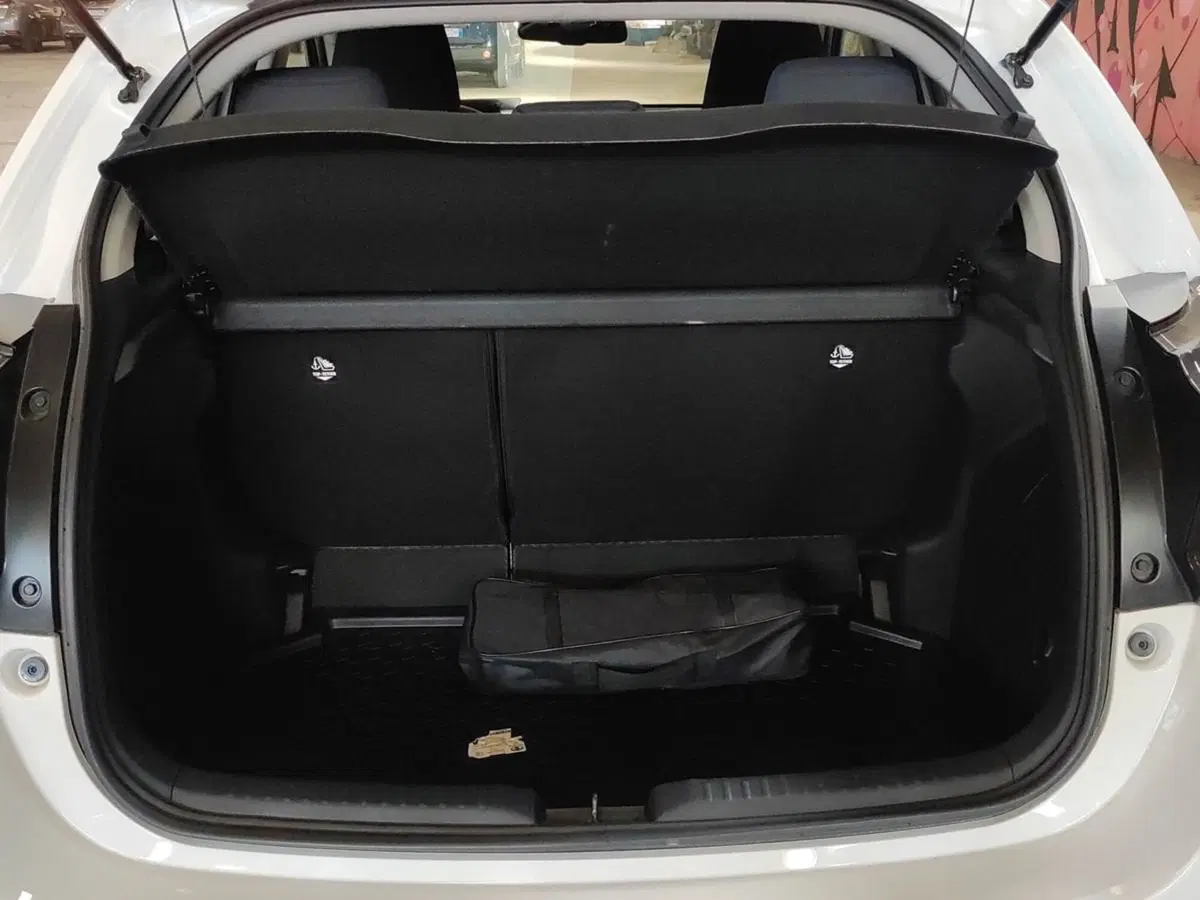 Toyota Yaris usata a Milano (6)