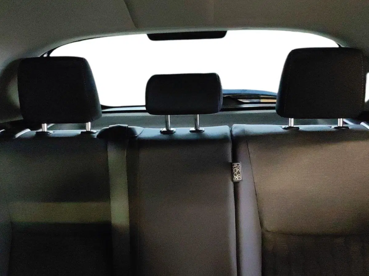 Toyota Yaris usata a Milano (12)