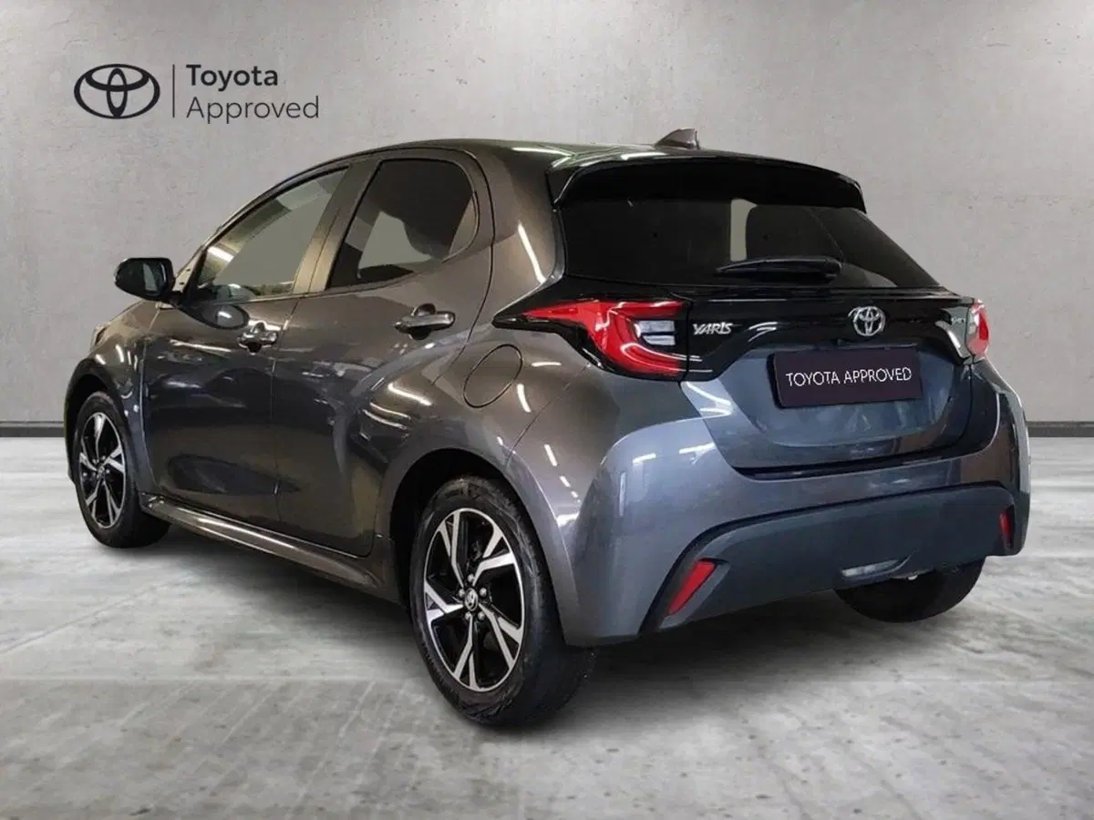 Toyota Yaris usata a Milano (6)