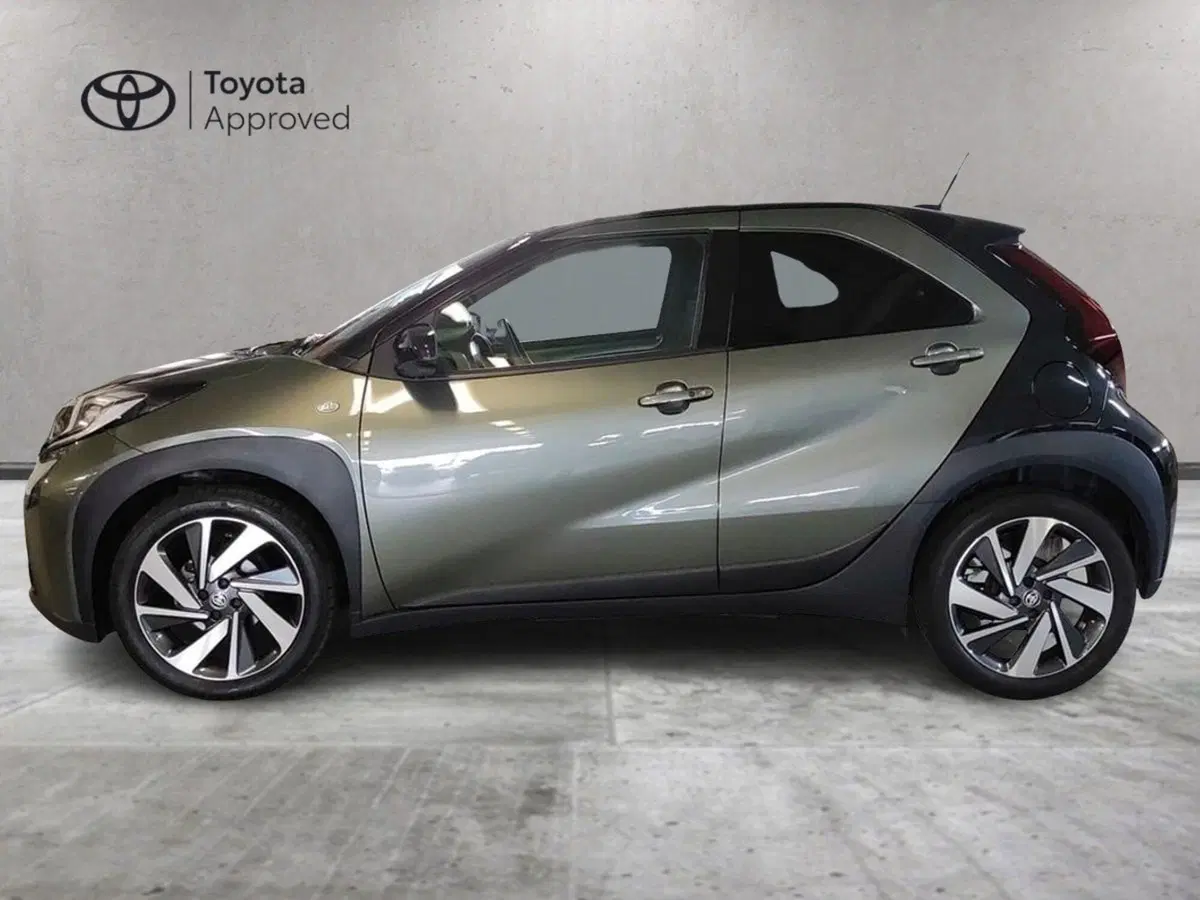 Toyota Aygo X usata a Milano (4)