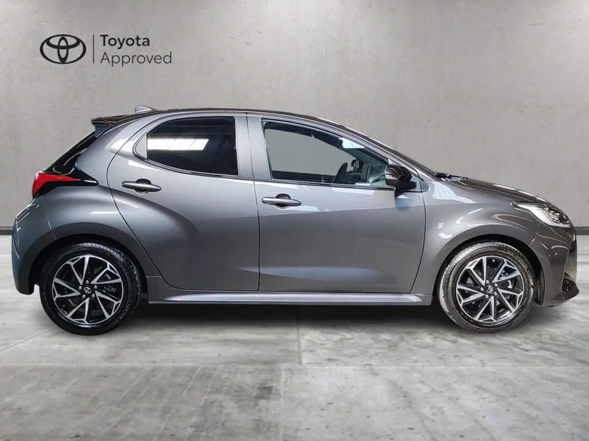 Toyota Yaris usata a Milano (5)