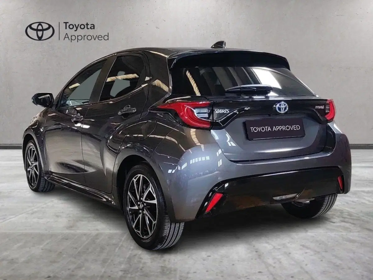 Toyota Yaris usata a Milano (6)