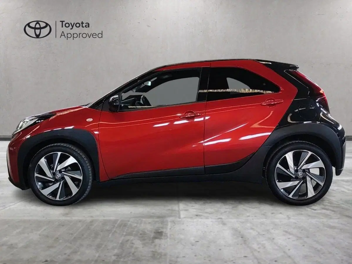 Toyota Aygo X usata a Milano (4)