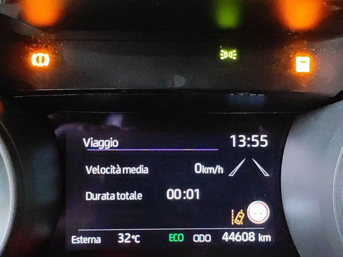 Toyota Yaris usata a Milano (10)