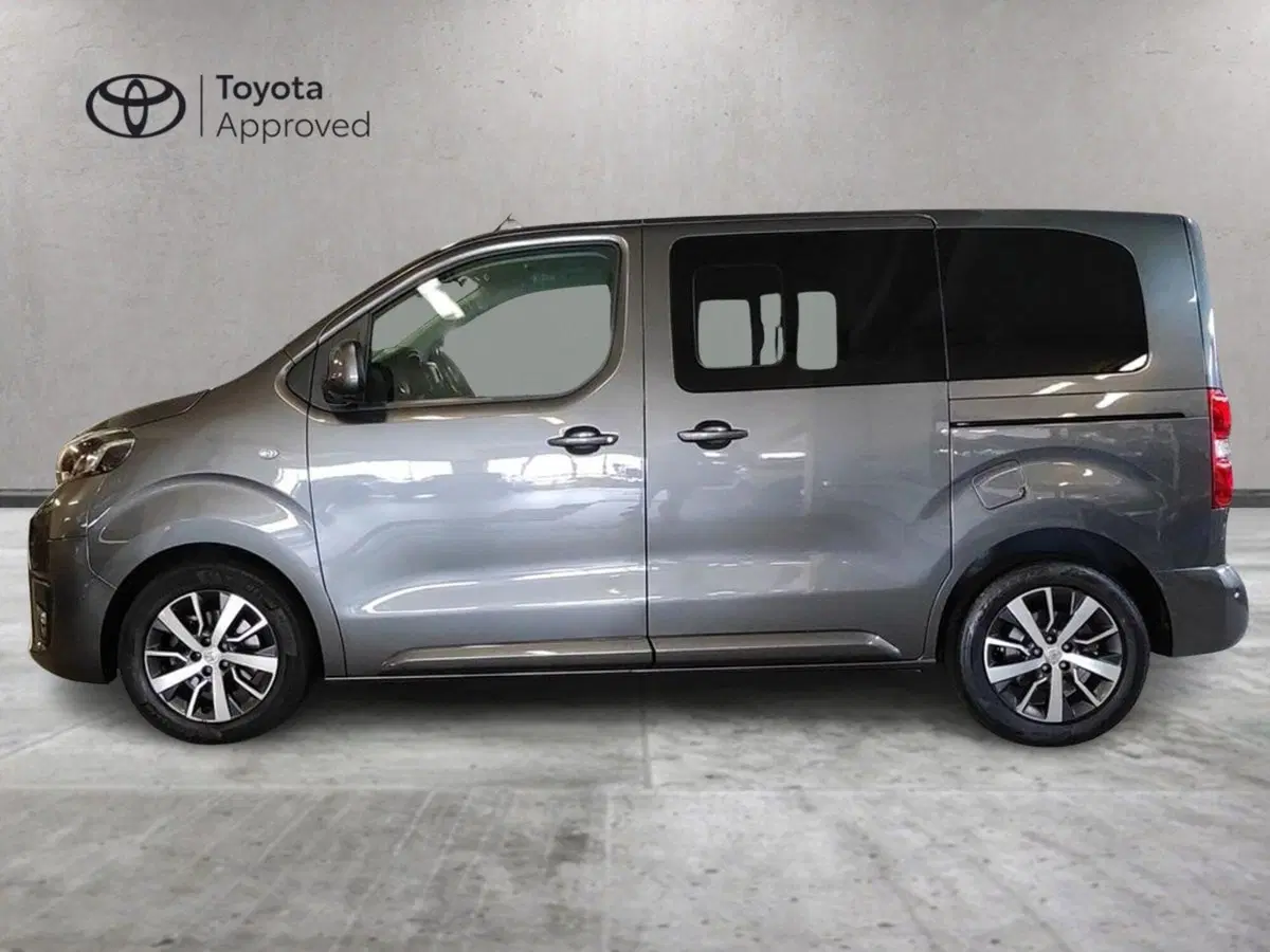 Toyota Proace City Verso usata a Milano (4)