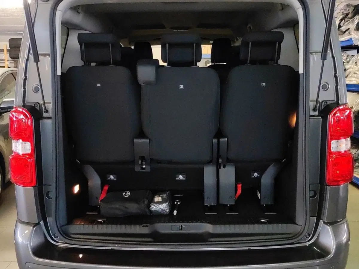 Toyota Proace City Verso usata a Milano (7)
