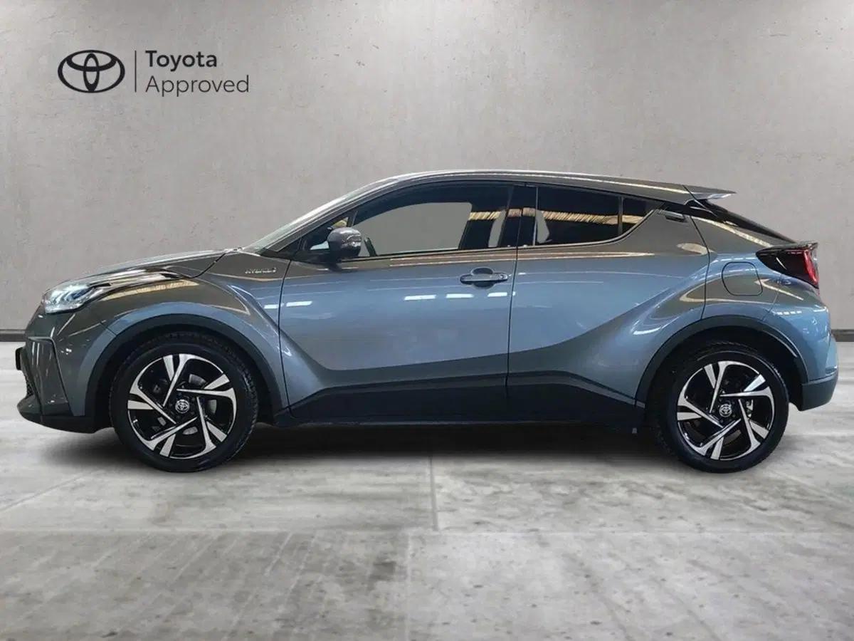 Toyota Toyota C-HR usata a Milano (4)