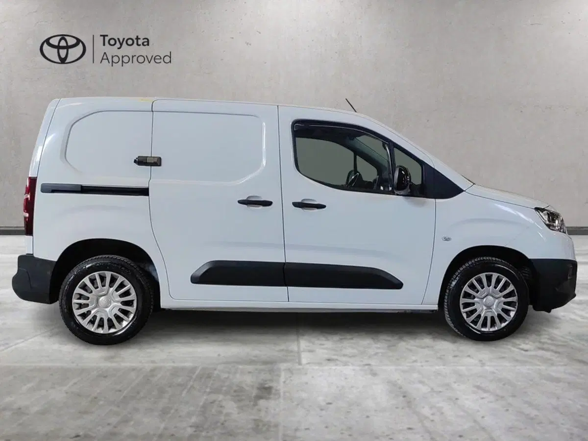 Toyota Proace City usata a Milano (5)