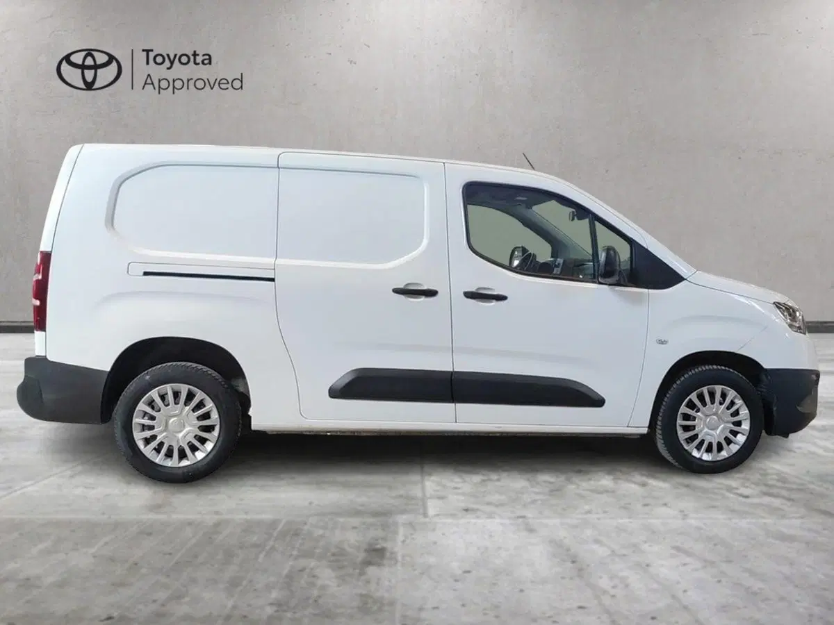 Toyota Proace City usata a Milano (5)