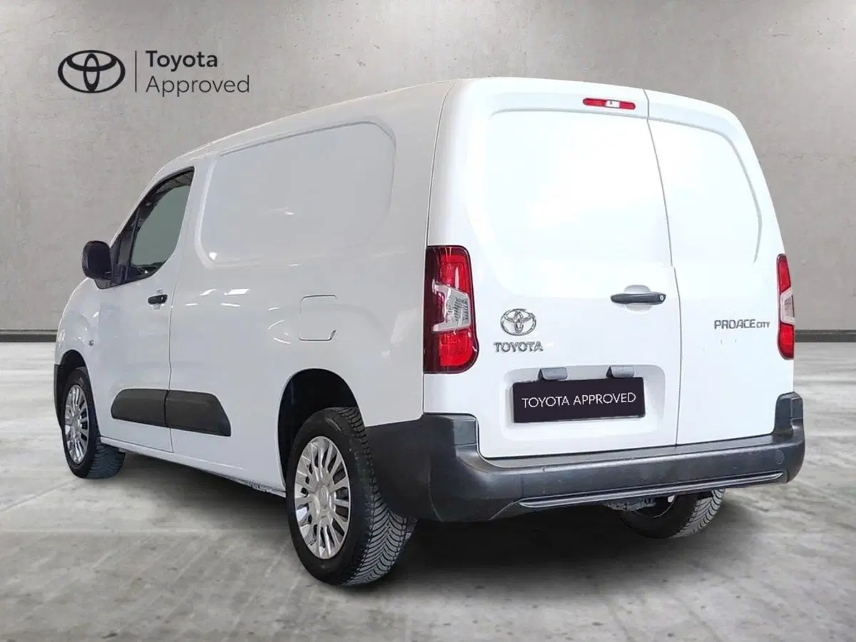 Toyota Proace City usata a Milano (6)