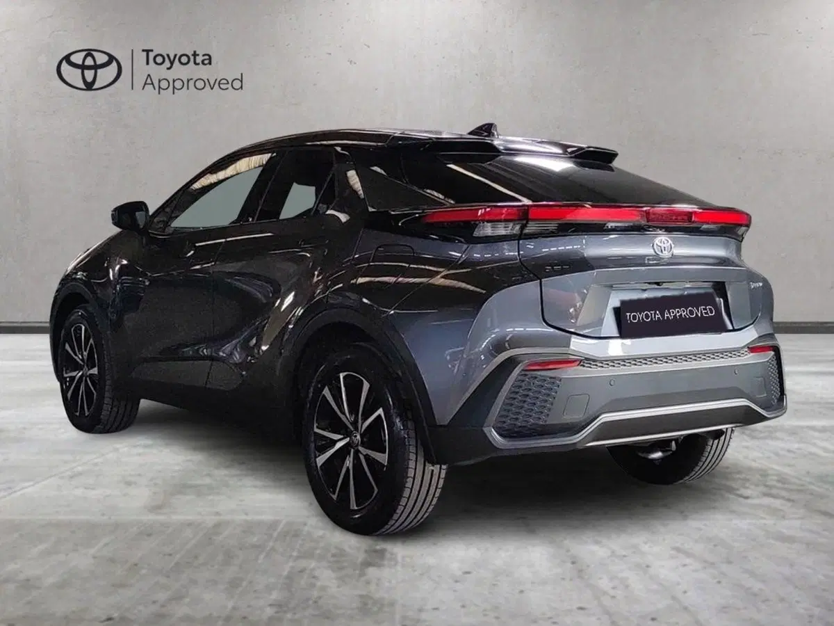 Toyota Toyota C-HR usata a Milano (5)