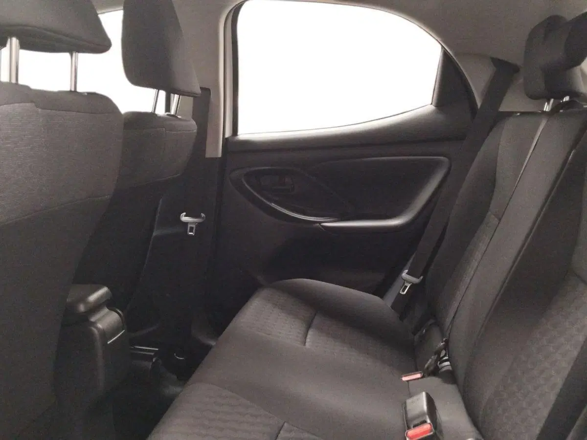 Toyota Yaris usata a Roma (11)