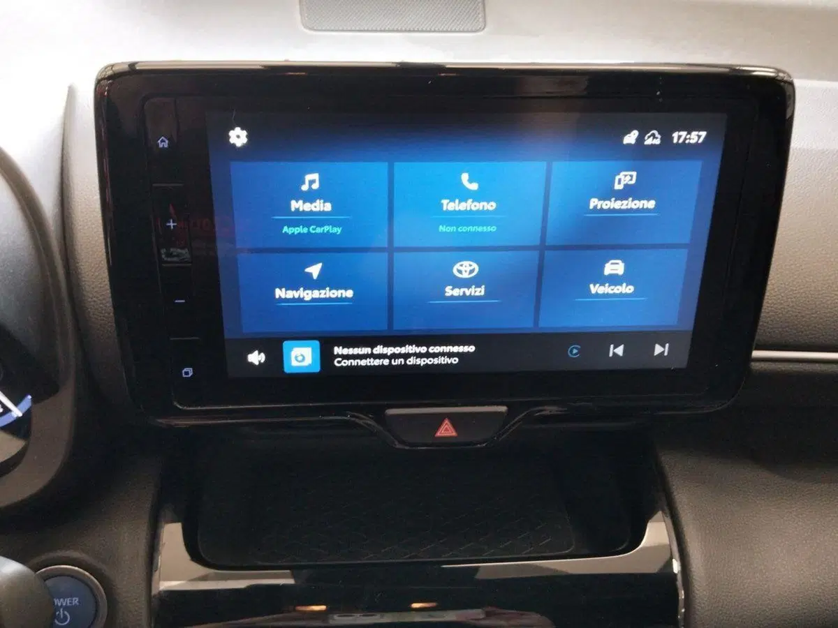 Toyota Yaris Cross usata a Roma (10)