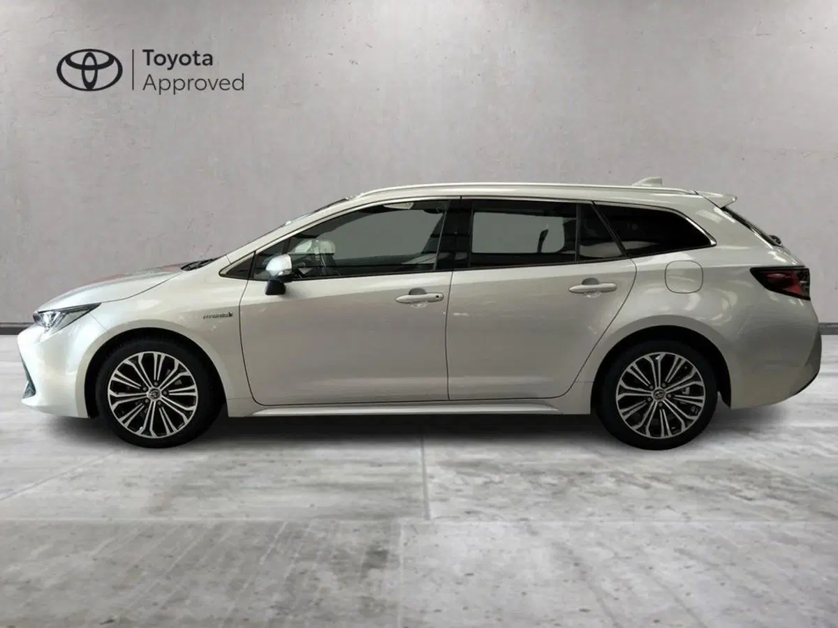Toyota Corolla Touring Sports usata a Roma (3)