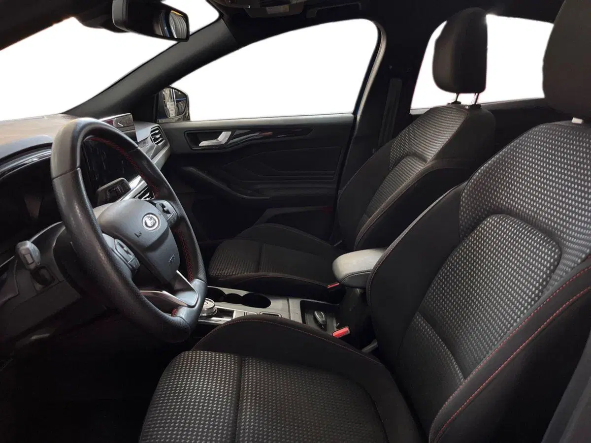 Ford Focus usata a Bari (7)