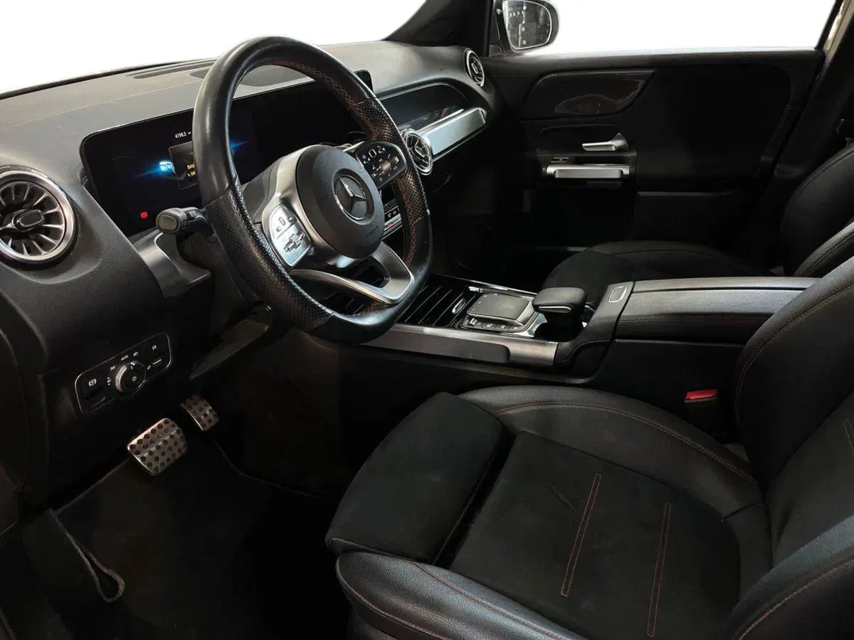Mercedes-Benz GLB usata a Bari (10)