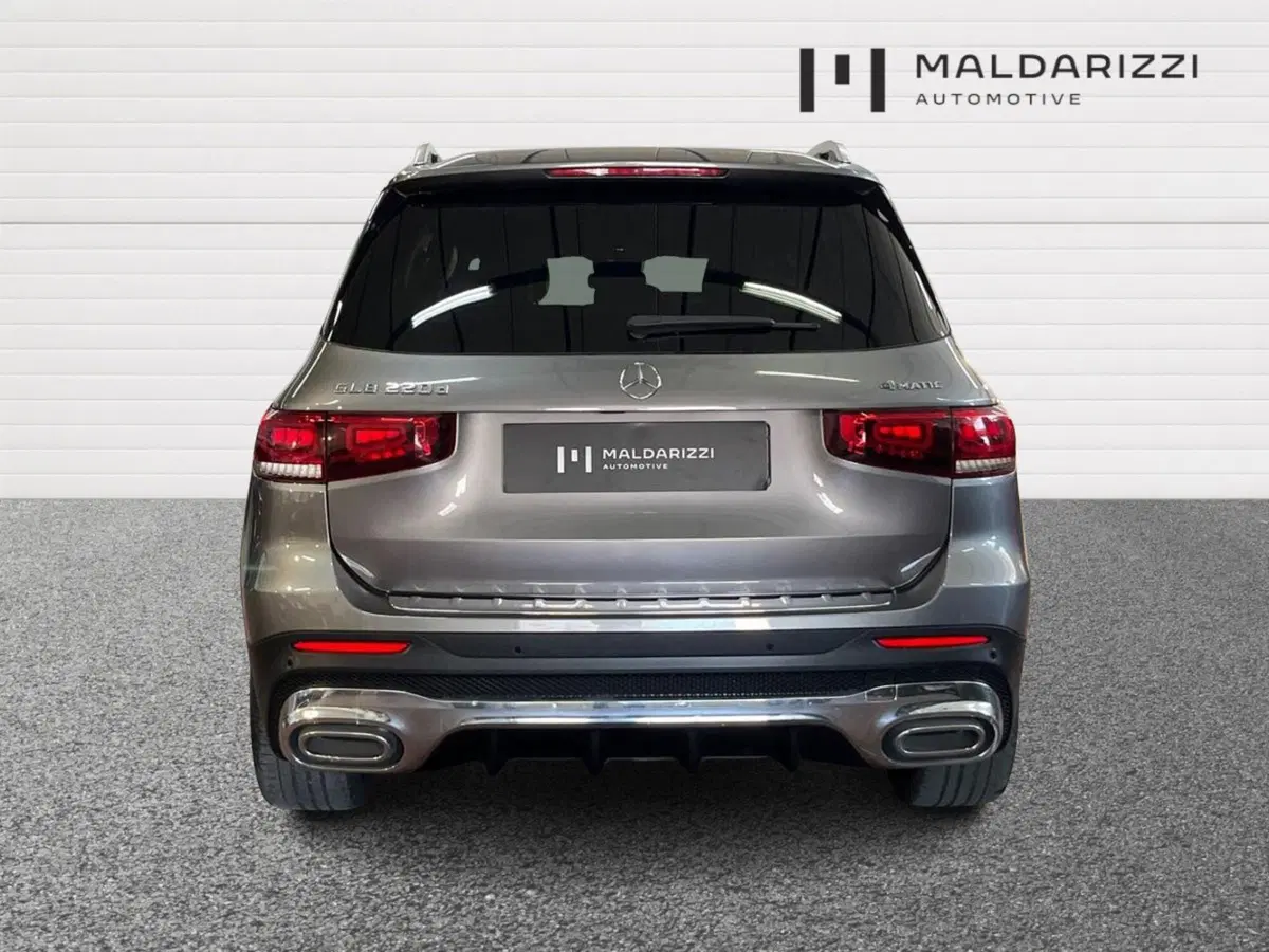 Mercedes-Benz GLB usata a Bari (3)