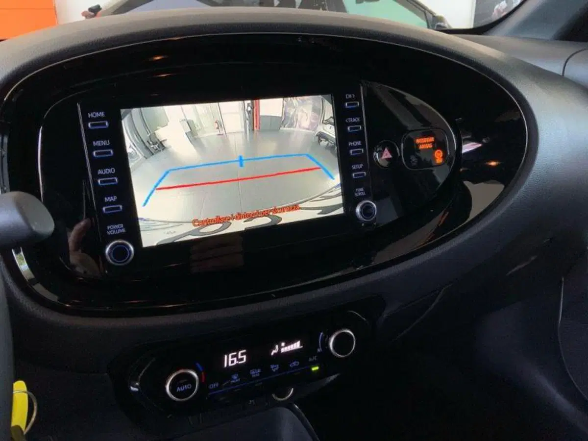 Toyota Aygo X usata a Perugia (11)