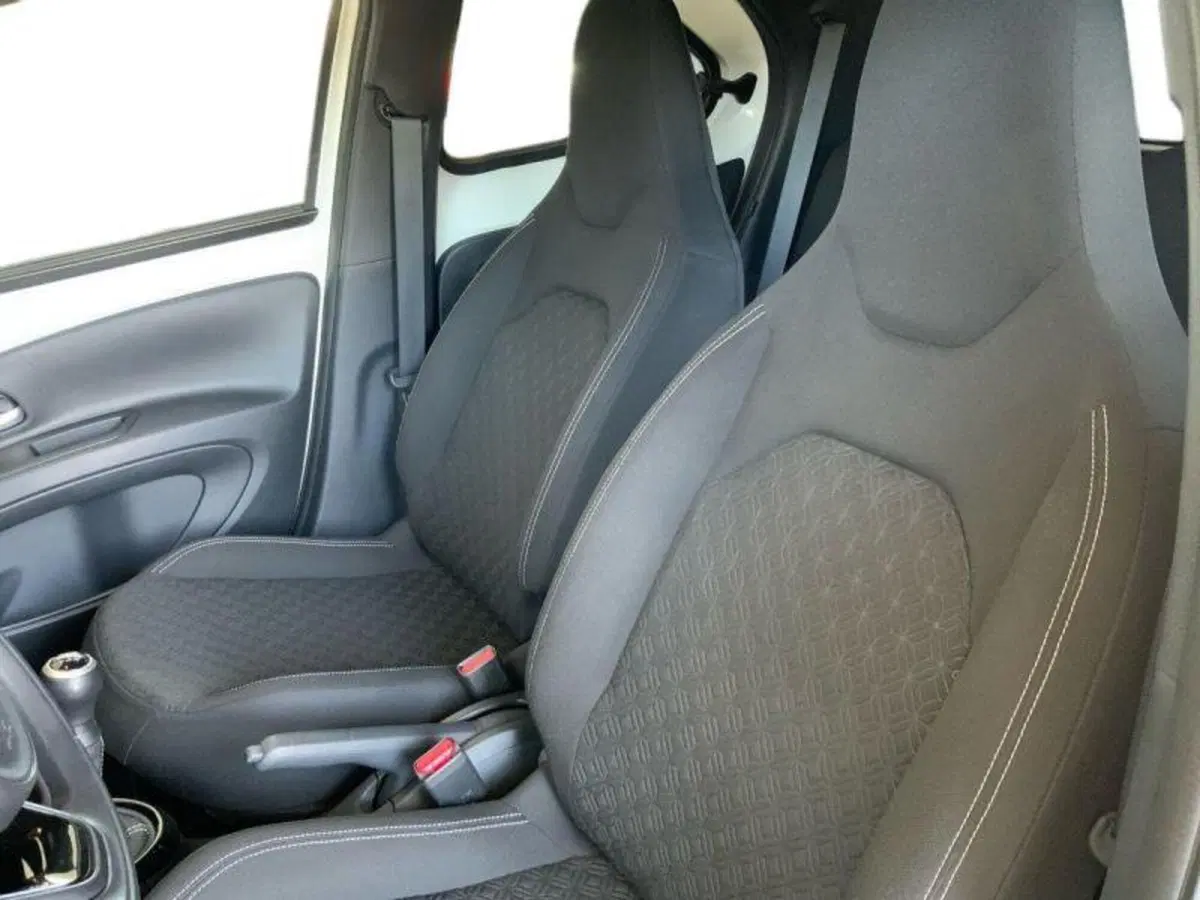 Toyota Aygo X usata a Perugia (15)