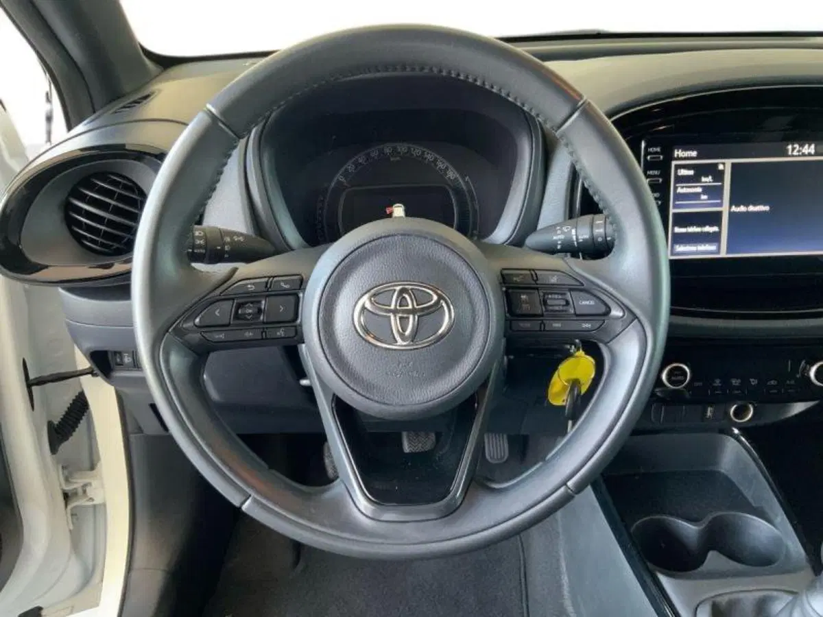 Toyota Aygo X usata a Perugia (9)