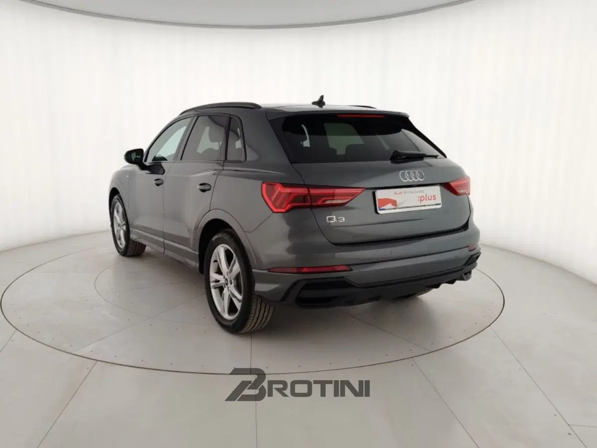 Audi Q3 Sportback usata a La Spezia (2)