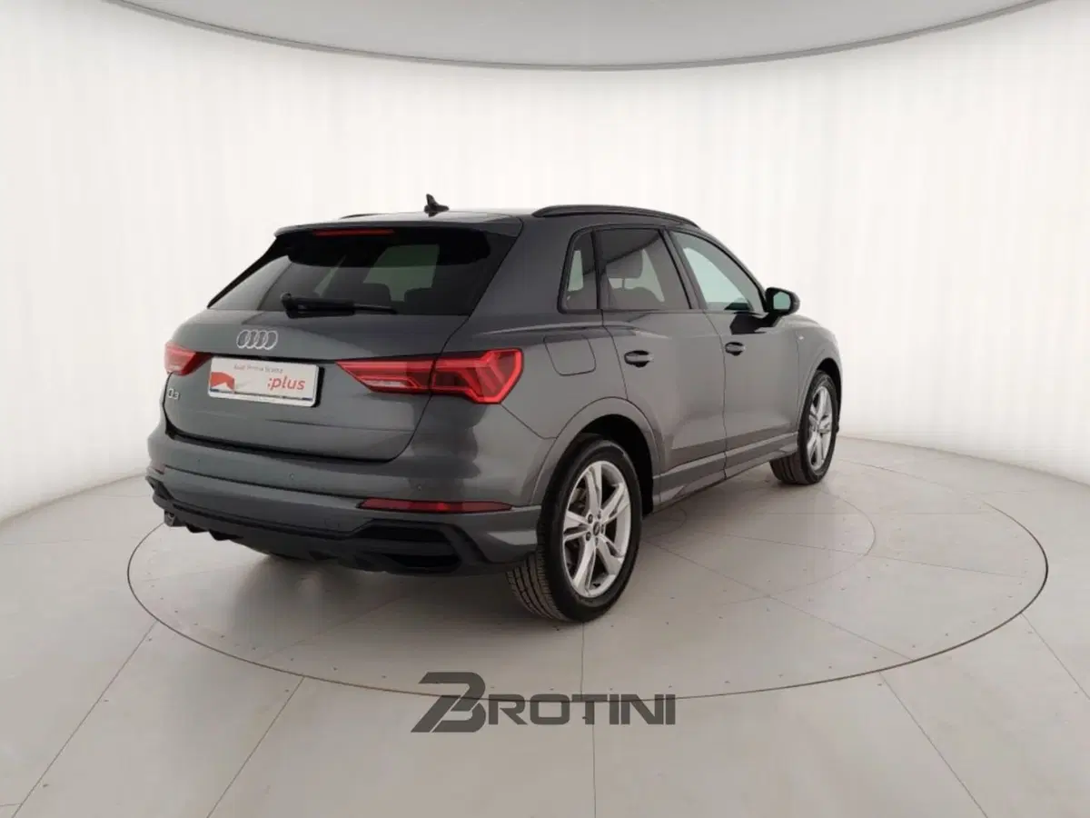 Audi Q3 Sportback usata a La Spezia (3)
