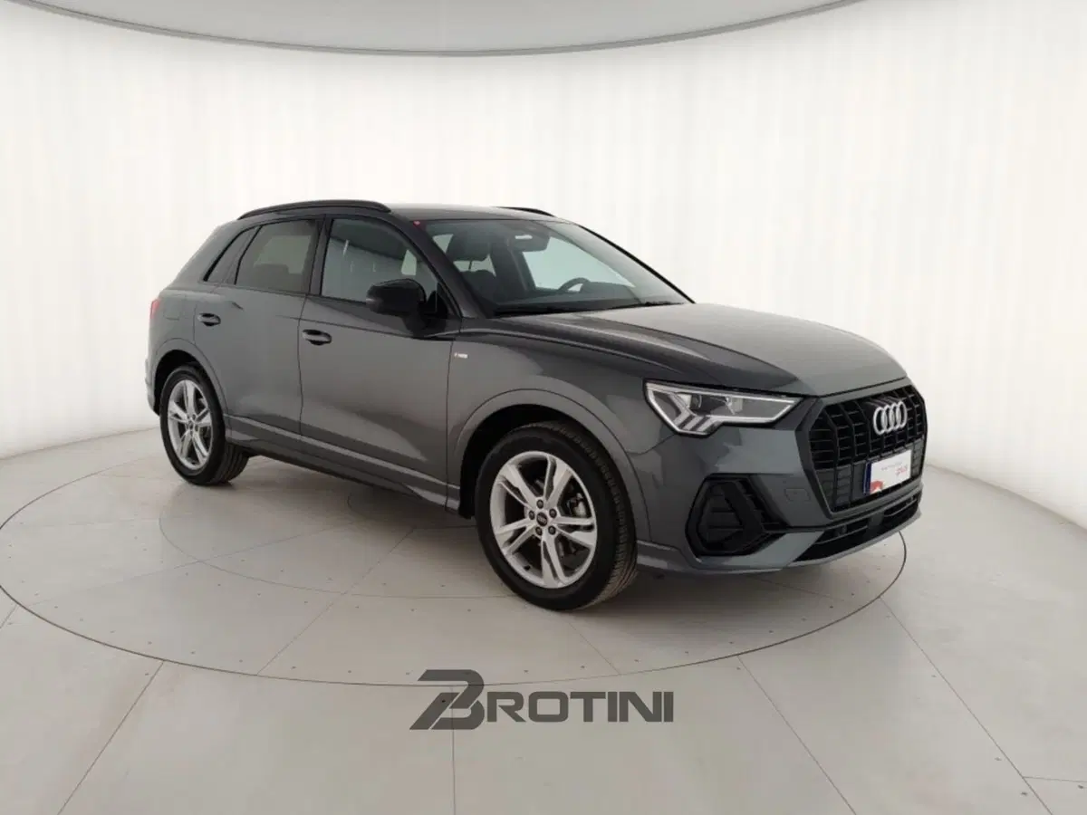 Audi Q3 Sportback usata a La Spezia (4)