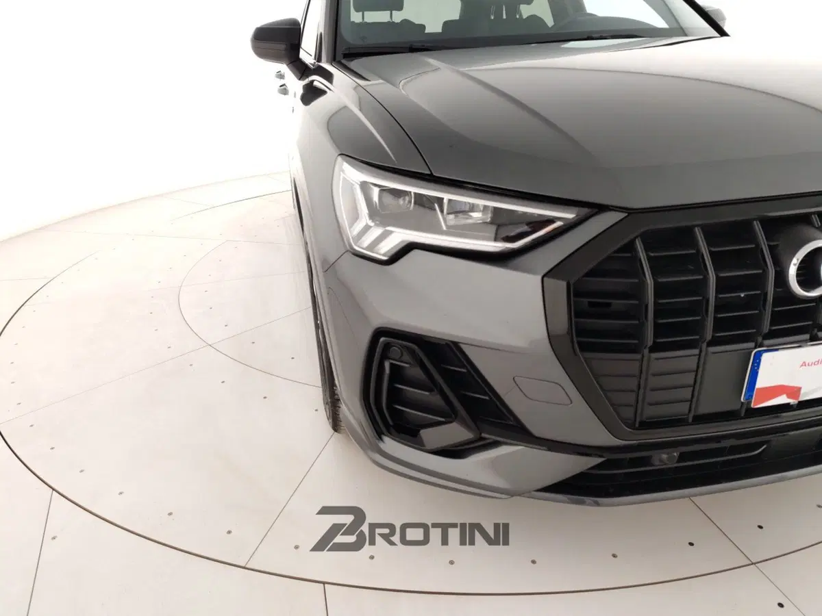 Audi Q3 Sportback usata a La Spezia (5)