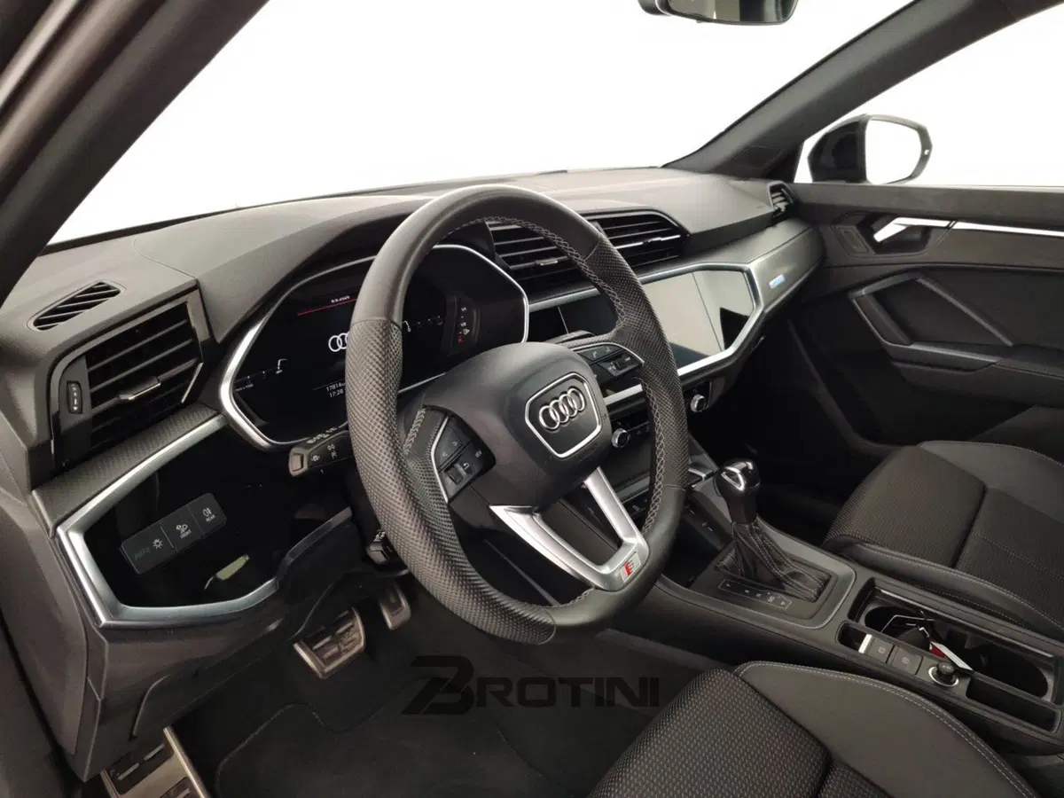 Audi Q3 Sportback usata a La Spezia (8)