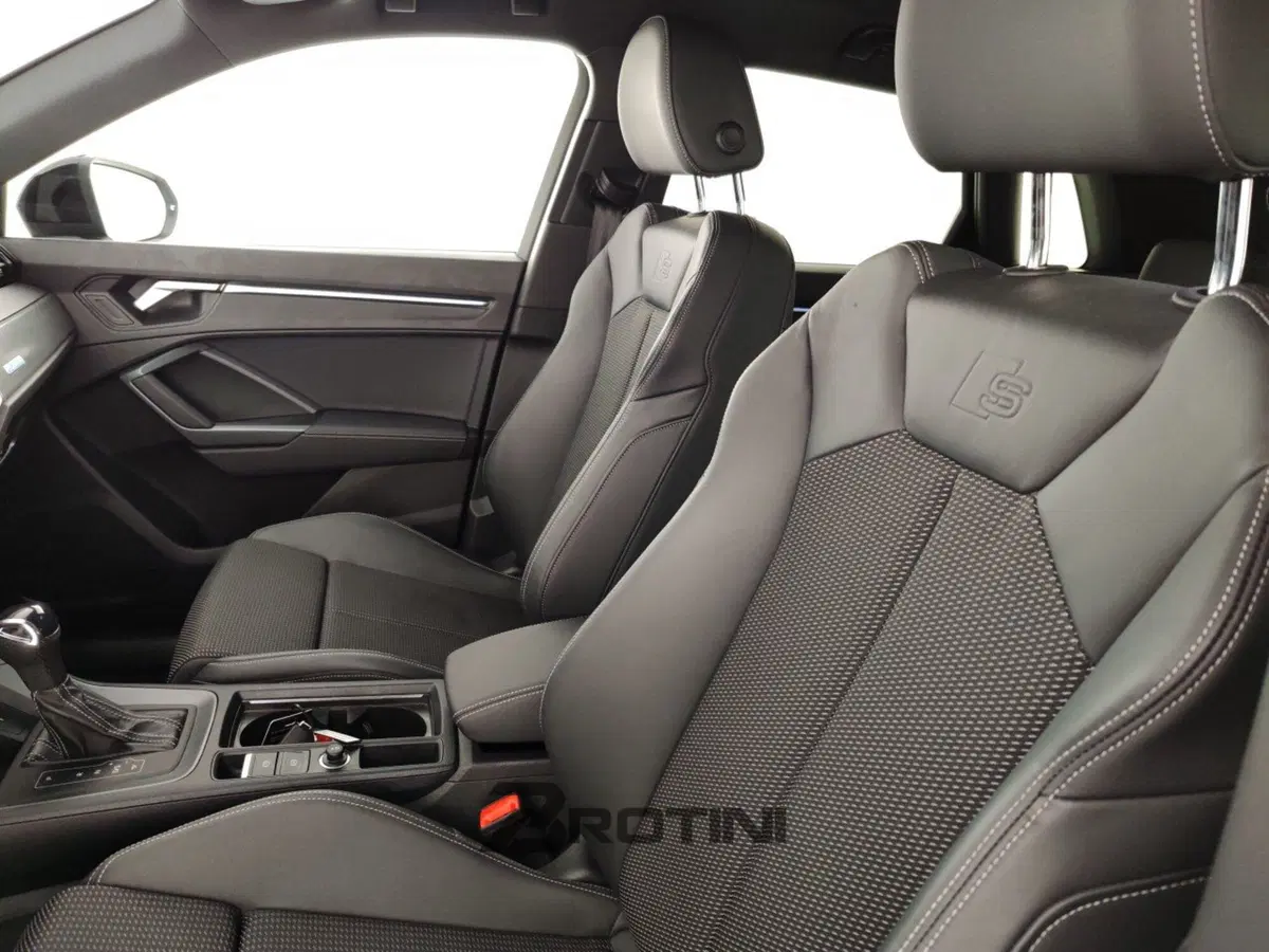 Audi Q3 Sportback usata a La Spezia (9)