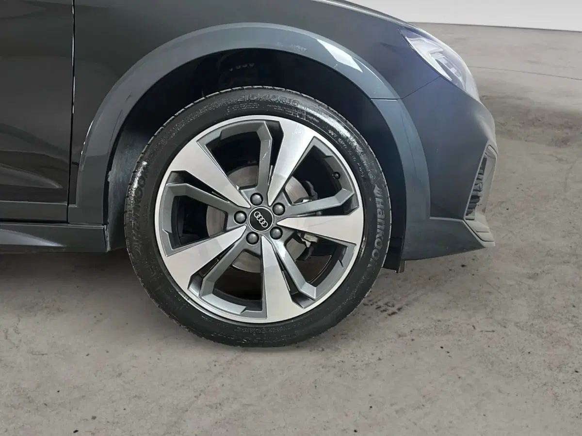 Audi A1 allstreet usata a Caserta (19)